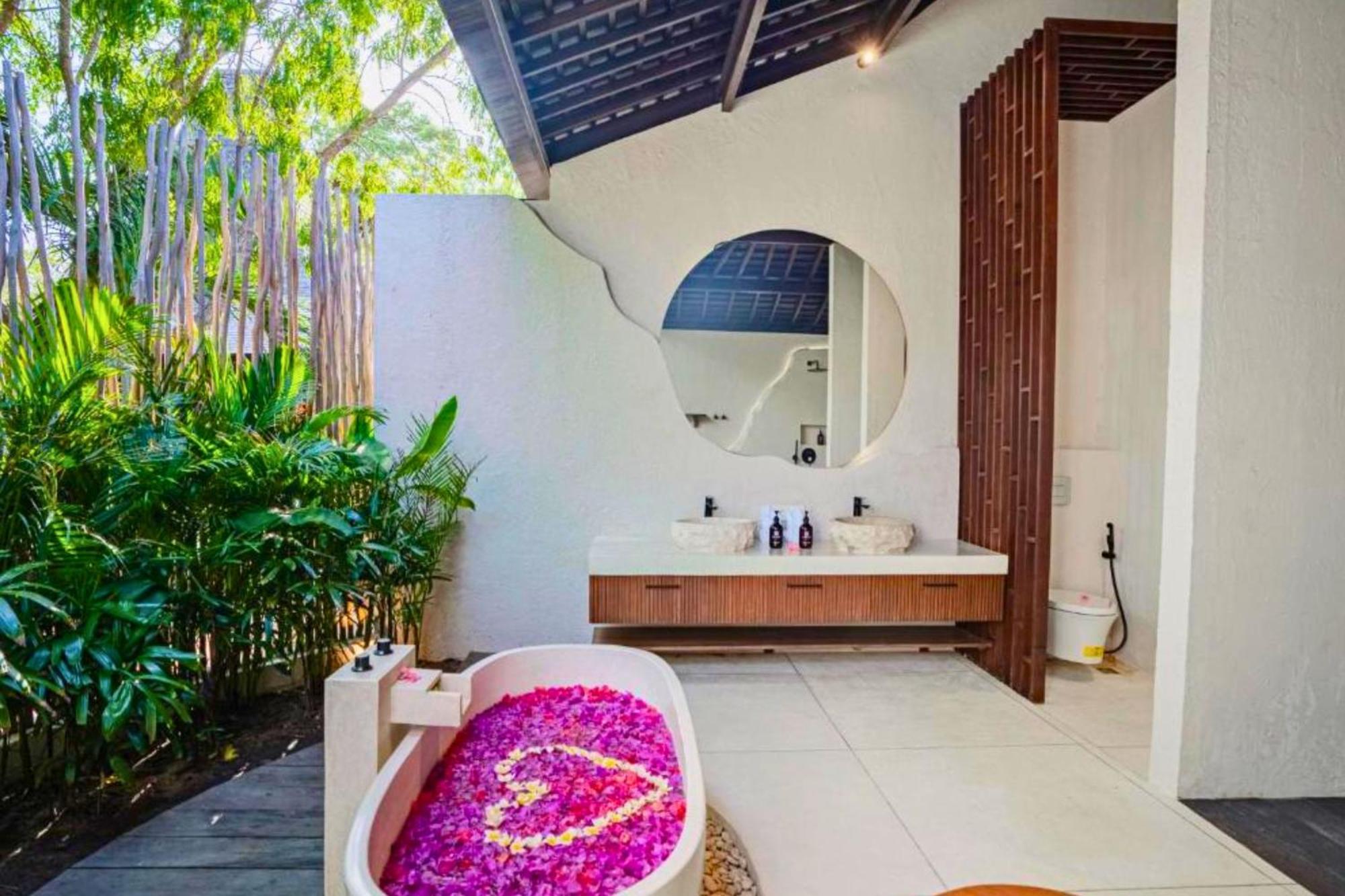Nismara 2 Bedroom Pool Villa With Sea View Zn201 Bumbang Exterior foto